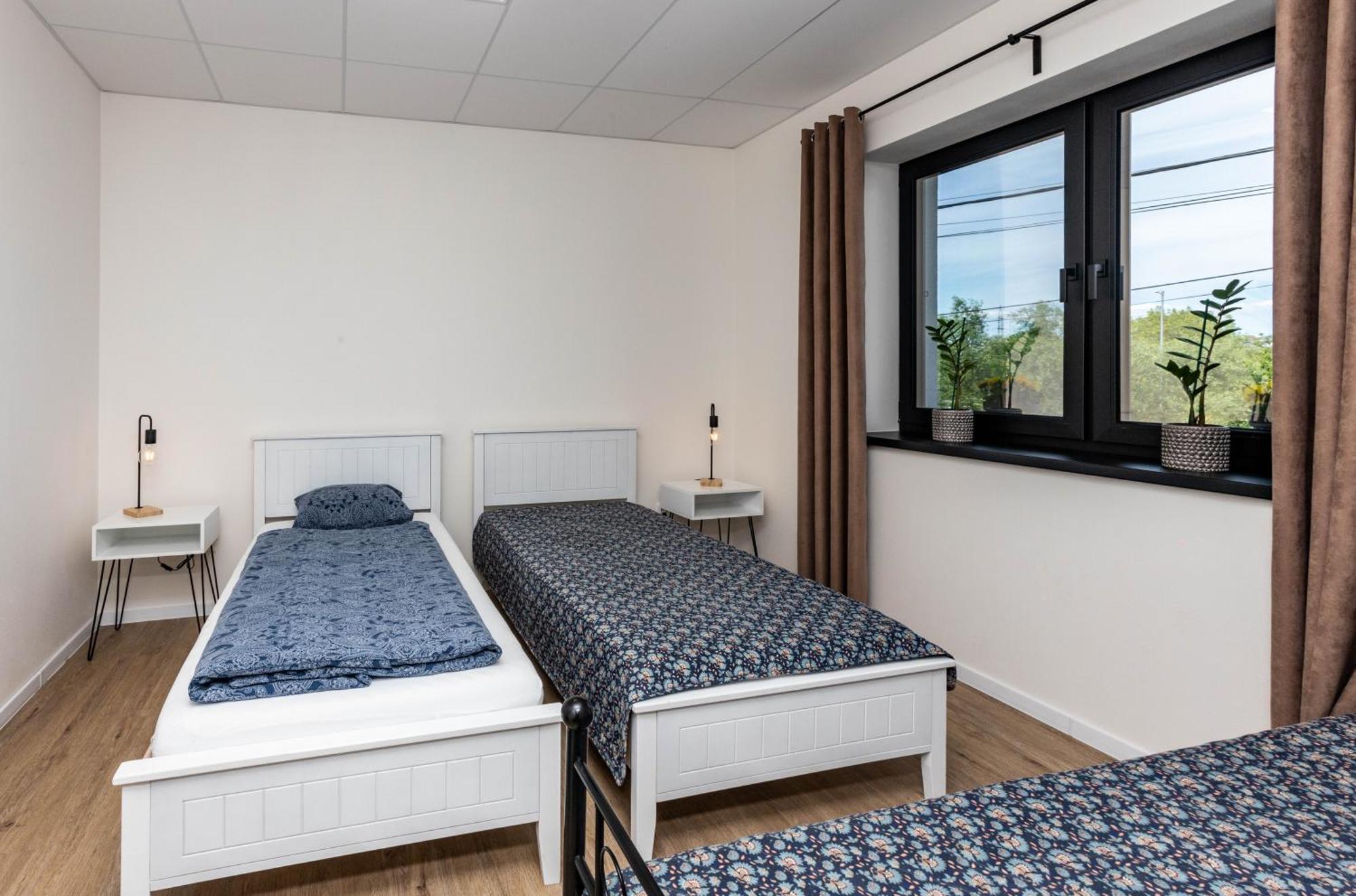 Sunny Apartment With Free Parking Zvolen Bagian luar foto